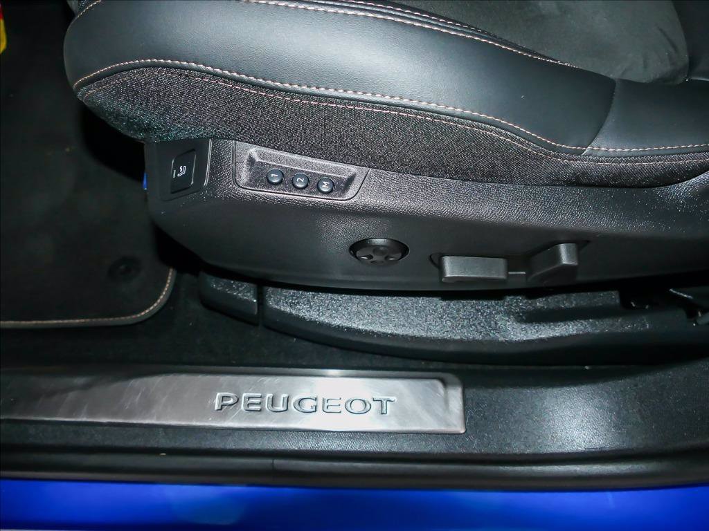 PEUGEOT 3008  1.2  GT PACK 130CV