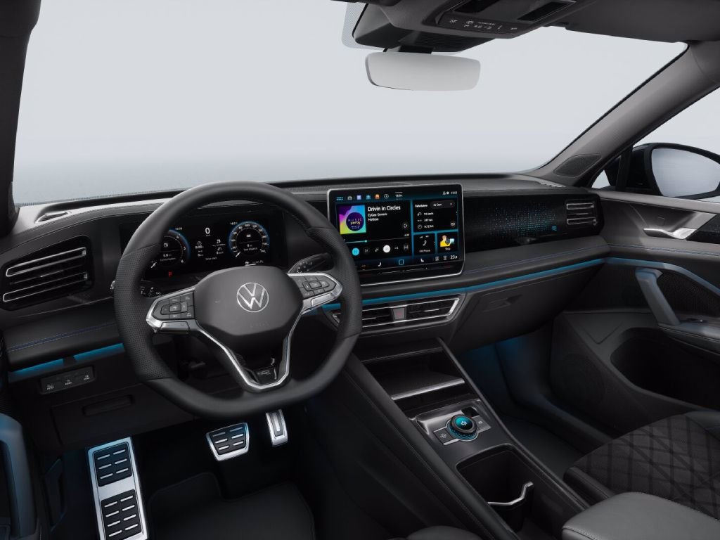 VOLKSWAGEN Nuova Tiguan R-Line 1.5 eTSI ACT 110 kW (150 CV) DSG