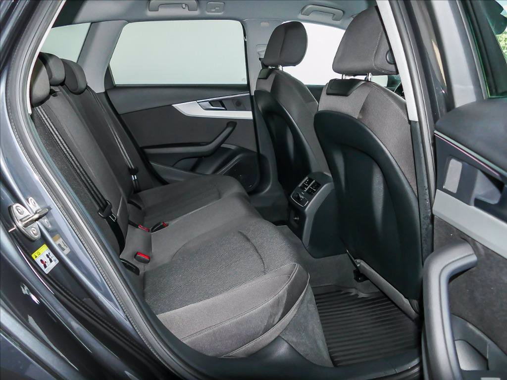 AUDI A4 Avant 40 2.0 tdi mhev Business Advanced 204cv s-tronic