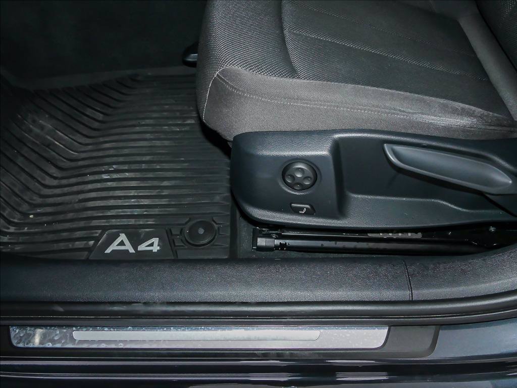 AUDI A4 Avant 40 2.0 tdi mhev Business Advanced 204cv s-tronic