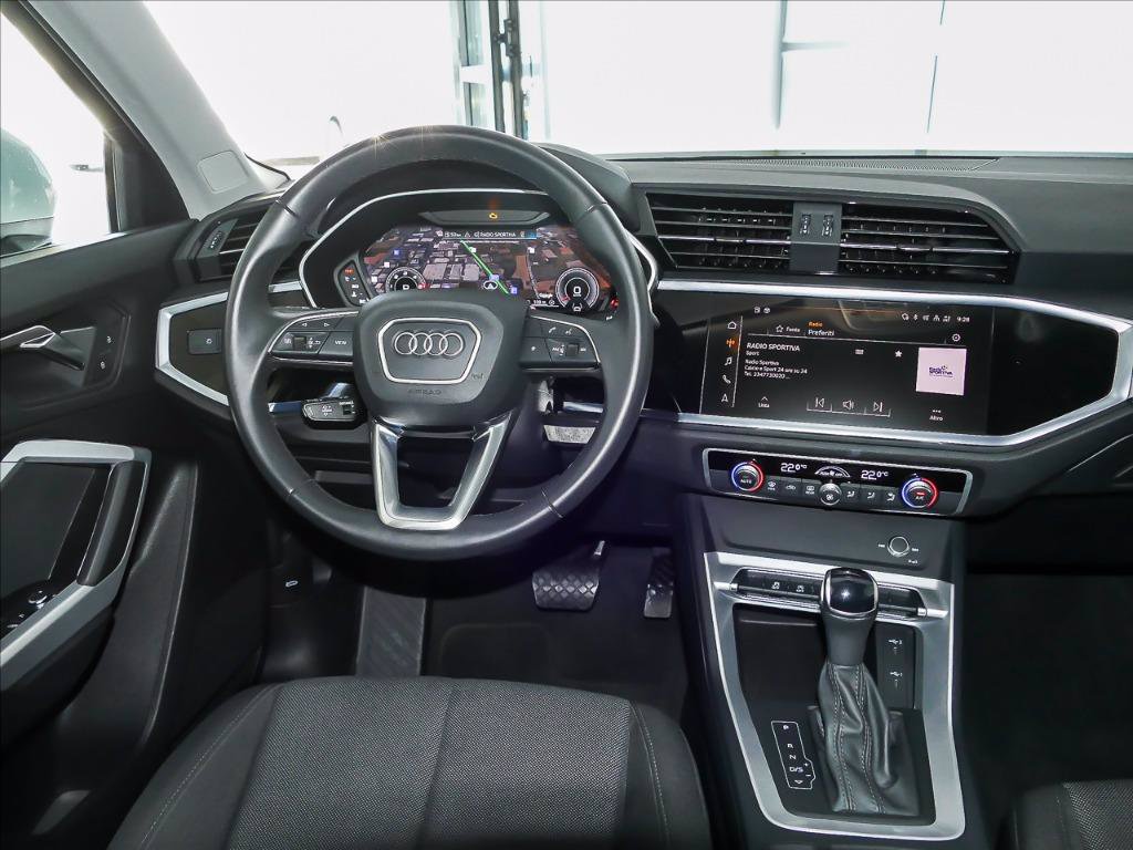 AUDI Q3 35 2.0 tdi Business Advanced s-tronic