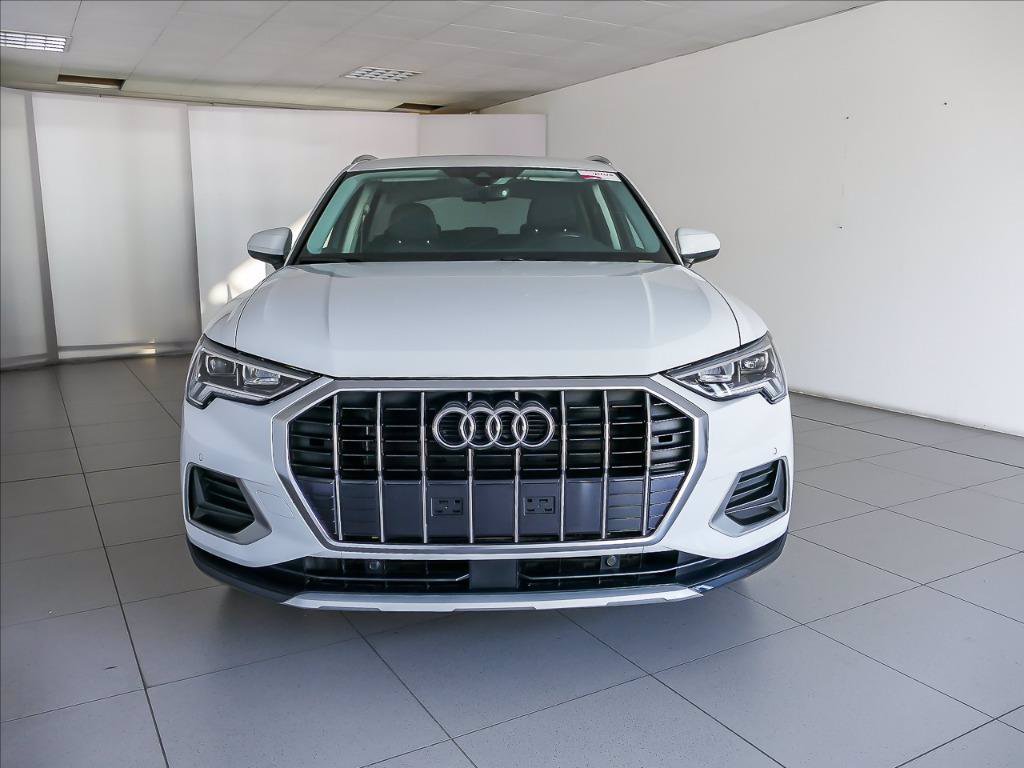 AUDI Q3 35 2.0 tdi Business Advanced s-tronic