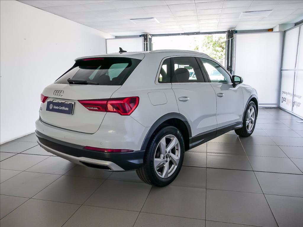 AUDI Q3 35 2.0 tdi Business Advanced s-tronic