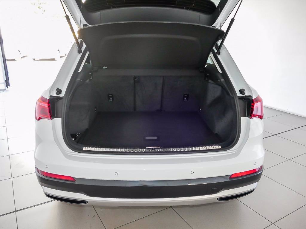 AUDI Q3 35 2.0 tdi Business Advanced s-tronic