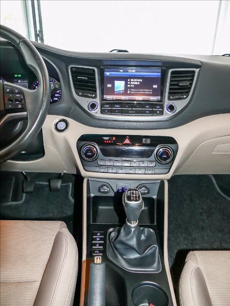 HYUNDAI TUCSON 1.7  IX35  XPOSSIBLE 116CV