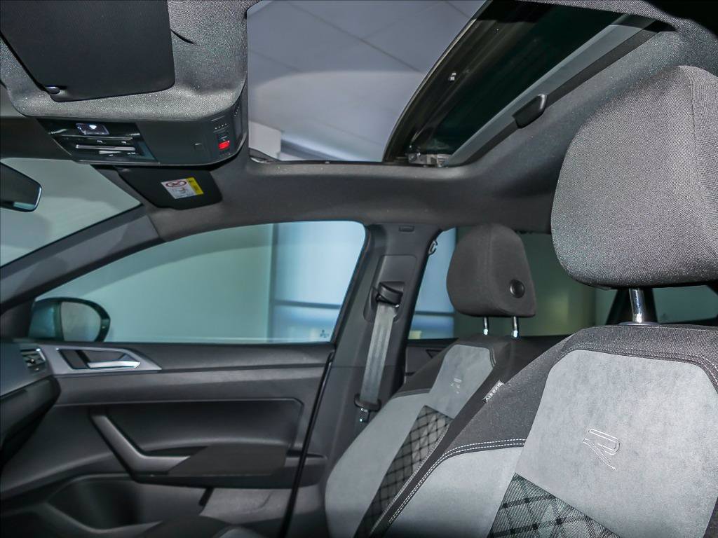 VOLKSWAGEN TAIGO 1.0 R-LINE TSI 110CV