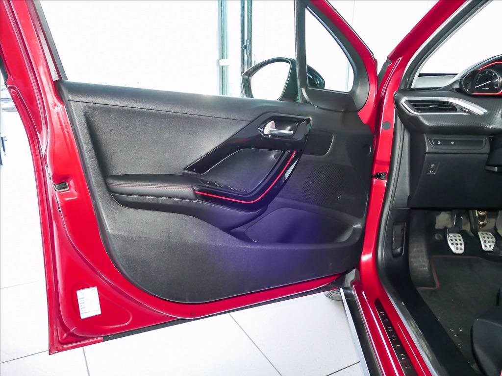 PEUGEOT 2008 1.6 HDI GT LINE 120CV