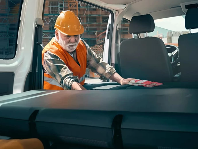 Volkswagen Transporter Kombi Section 3