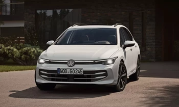 GV5601 Estate Exterior Front Vie