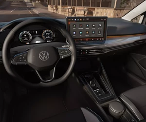 GL6291 Golf Interieur Driver View HMI 16 9